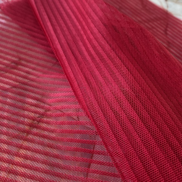 Small Victoria's Secret Lace Slip Red Babydoll - Picture 6 of 13